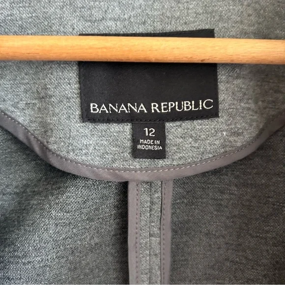 Banana Republic Grey Soft Knit Unstructured Blazer - Size 12 - Picture 4 of 6